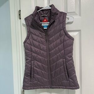 Columbia Quilted Sleeveless Omni heat Puffer Vest in Plum